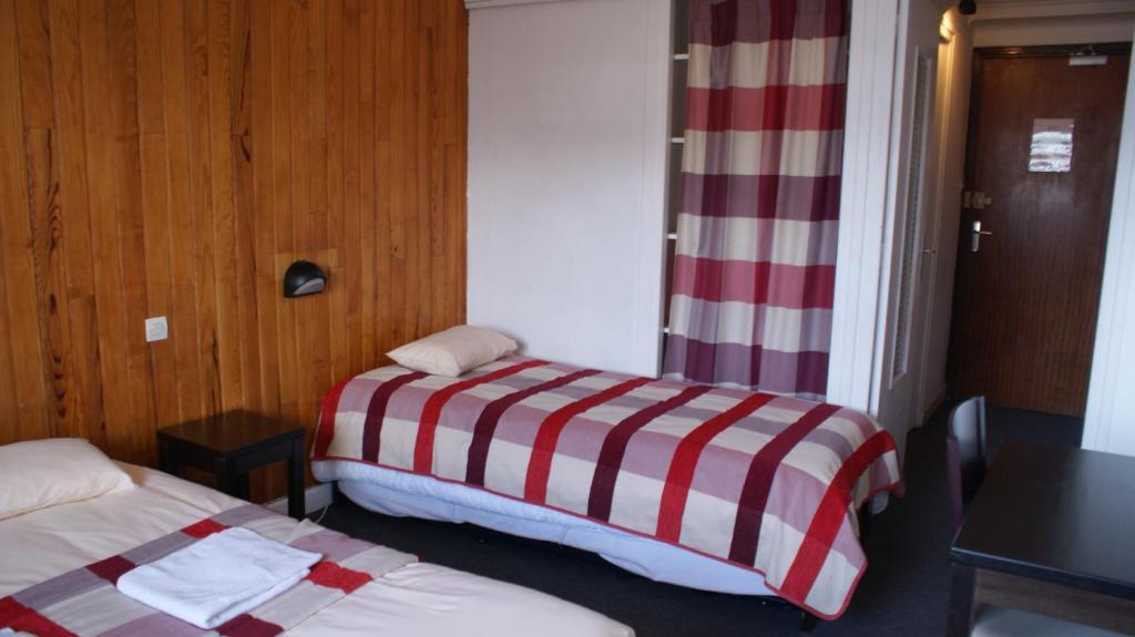 Hotel Les Clarines Les Deux Alpes Rum bild